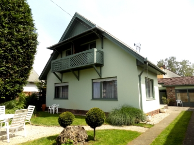 In Balatonlelle a waterside holiday house 150 meters from Lake Balaton is for rent for max 8+4   people