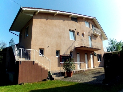 In Balatonföldvár, 150m from the Eastern Beach an air conditioned apartment in the  attic is for rent for max 5 people