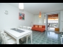 Balatonőszödön vízparti lakóparkban panorámás, modern 3 hálószobás apartman kiadó max. 8+1 főnek