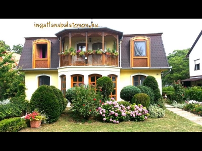 In Balatonföldvár, 700 meters from the lake a 3-bedroom apartment in an elegant villa is for rent   for max 6+1 people